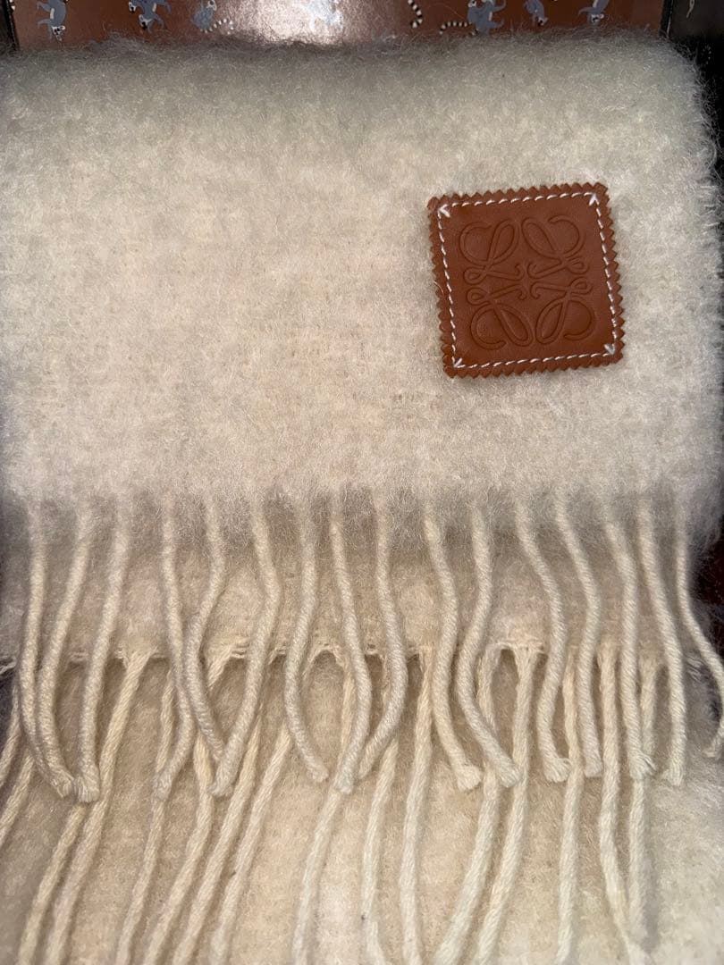 ‼️Niko329 さま‼️ LOEWE クリーム色 ウールマフラー