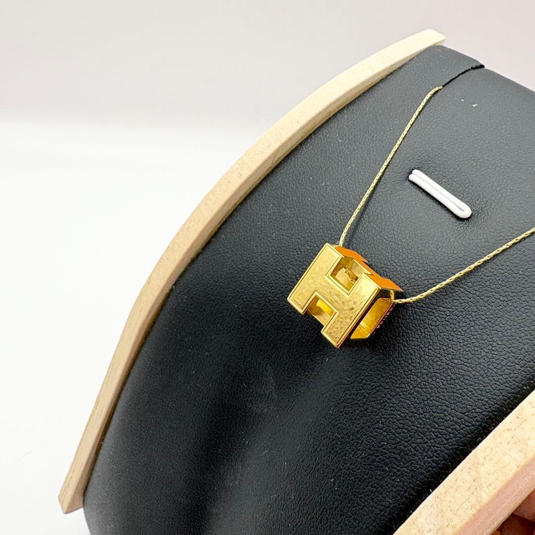 HERMES エルメス　H ロゴ　ペンダント ネックレス　オレンジ　ゴールド