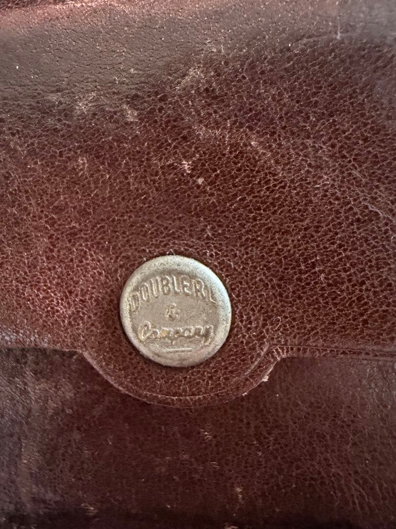 レザー製二つ折り財布 チェーン付き