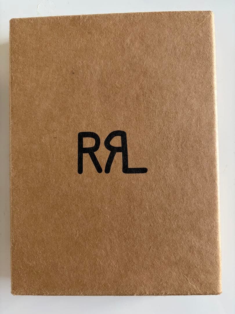 レザー製二つ折り財布 チェーン付き