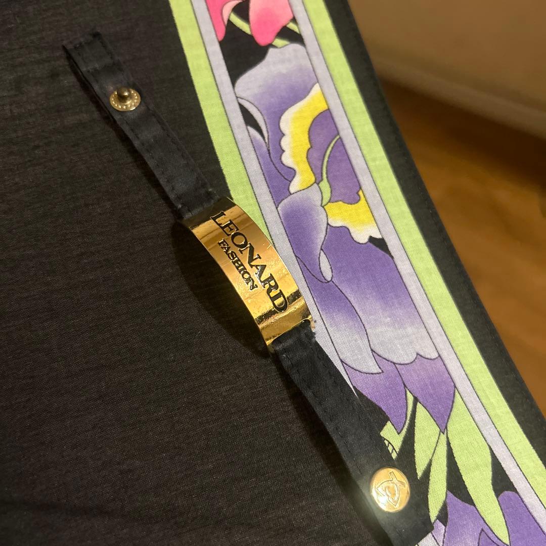 REONARD レオナール　花柄　文字ロゴいり　晴雨兼用長傘　かさ