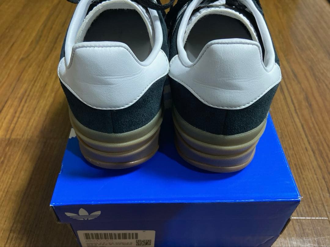 【土日限定お値下げ】adidas ガゼルボールド　23.5cm