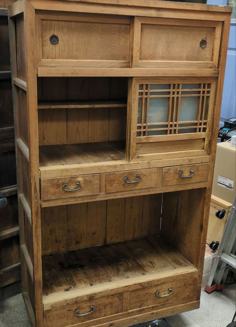 キャビネット ガラス棚 飾り棚 食器棚 古家具 ヴィンテージ 水屋 水屋箪笥