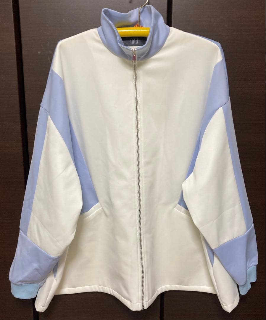 「ililil/イルイルイル」淡色切り替えジャージ