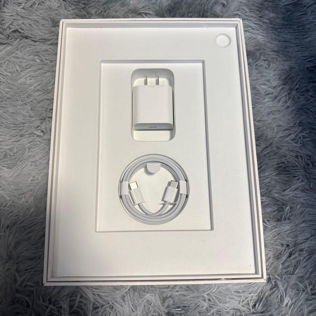 Apple 第11世代 iPadA16 128GBシルバー