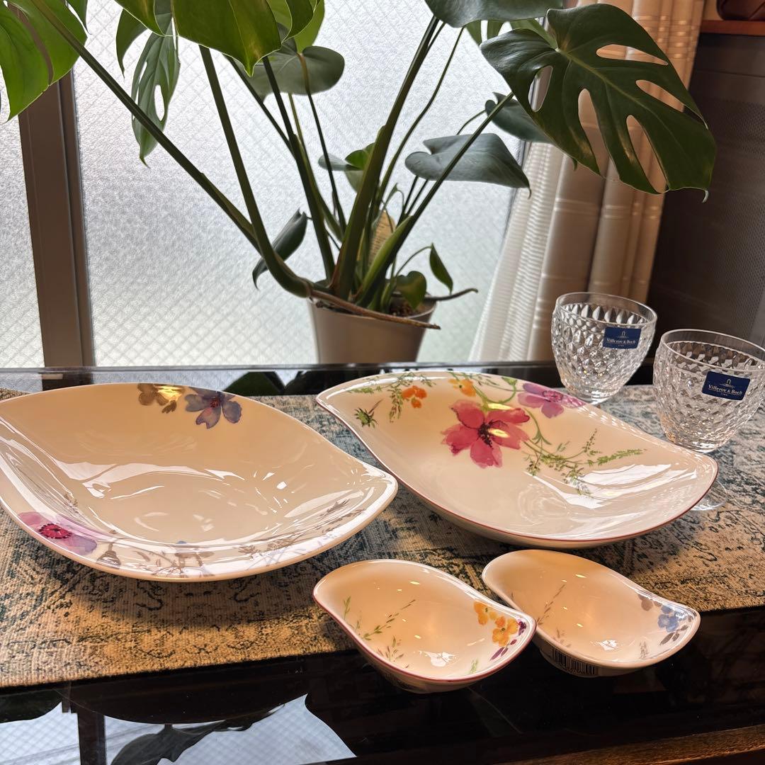 ビレロイ&ボッホ　マリフルールランチセット　花柄　グラス付き　未使用箱あり　食器