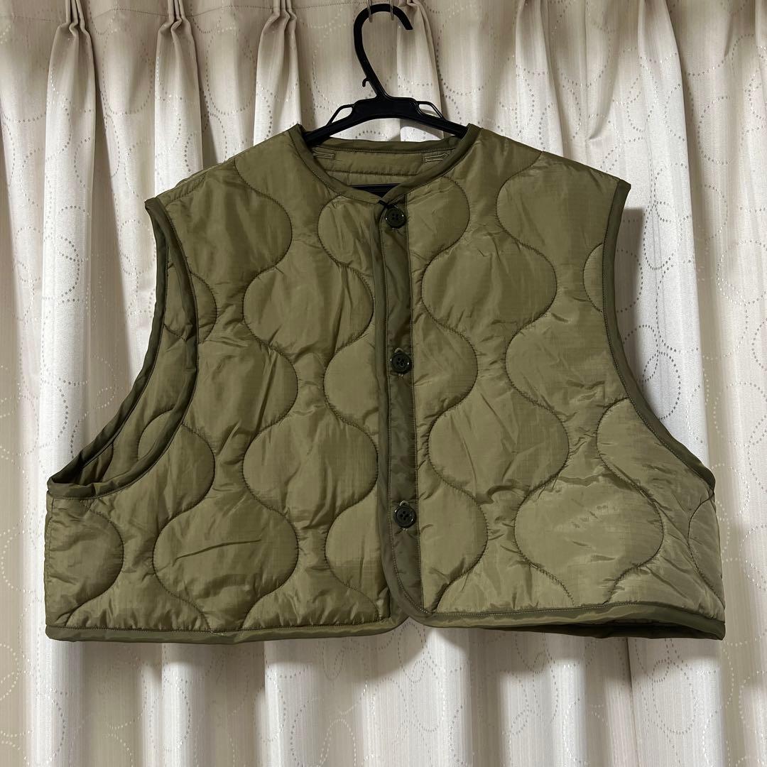 お値下げしました！新品未使用　HYKE QUILTED CROPPED VEST