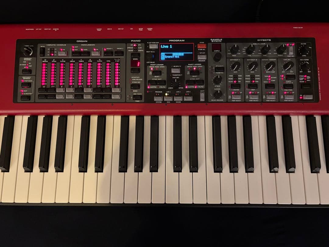 鍵盤楽器 Nord Electro 5 HP salient