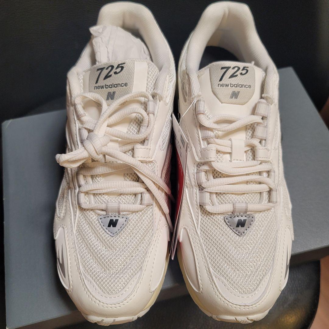 新品　タグ付き　ニューバランス　ML725CA　24センチ