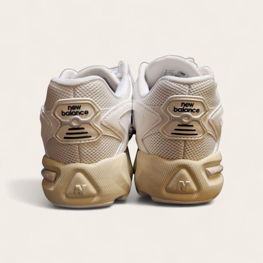 新品　タグ付き　ニューバランス　ML725CA　24センチ