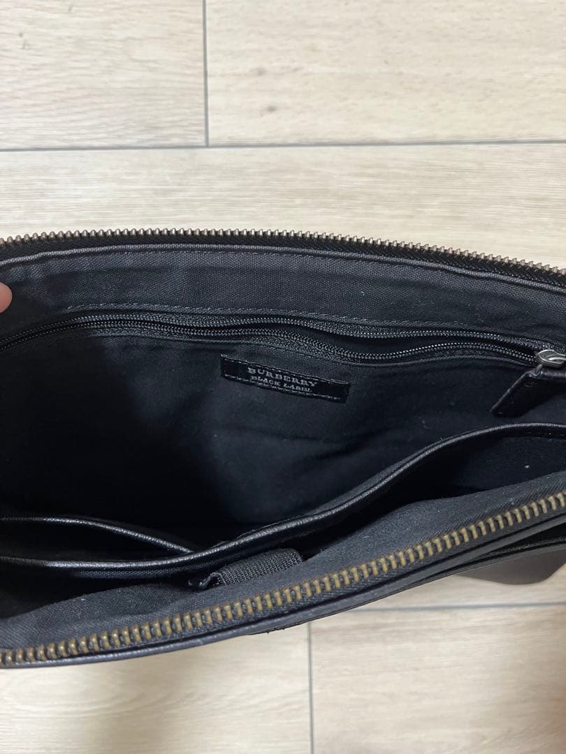 BURBERRY BLACK LABEL ブラック クラッチバッグ
