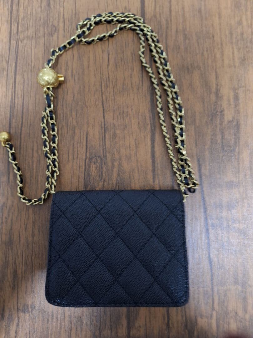 CHANEL ノベルティブラック レザーミニ ショルダーバッグ