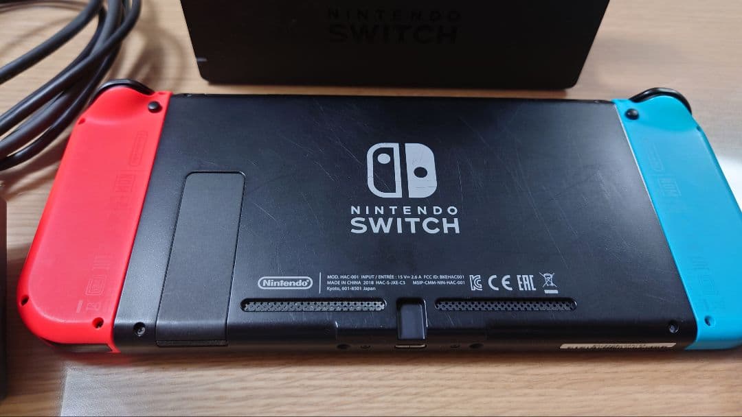 NINTENDO Switch 2018年製　ジャンク扱い