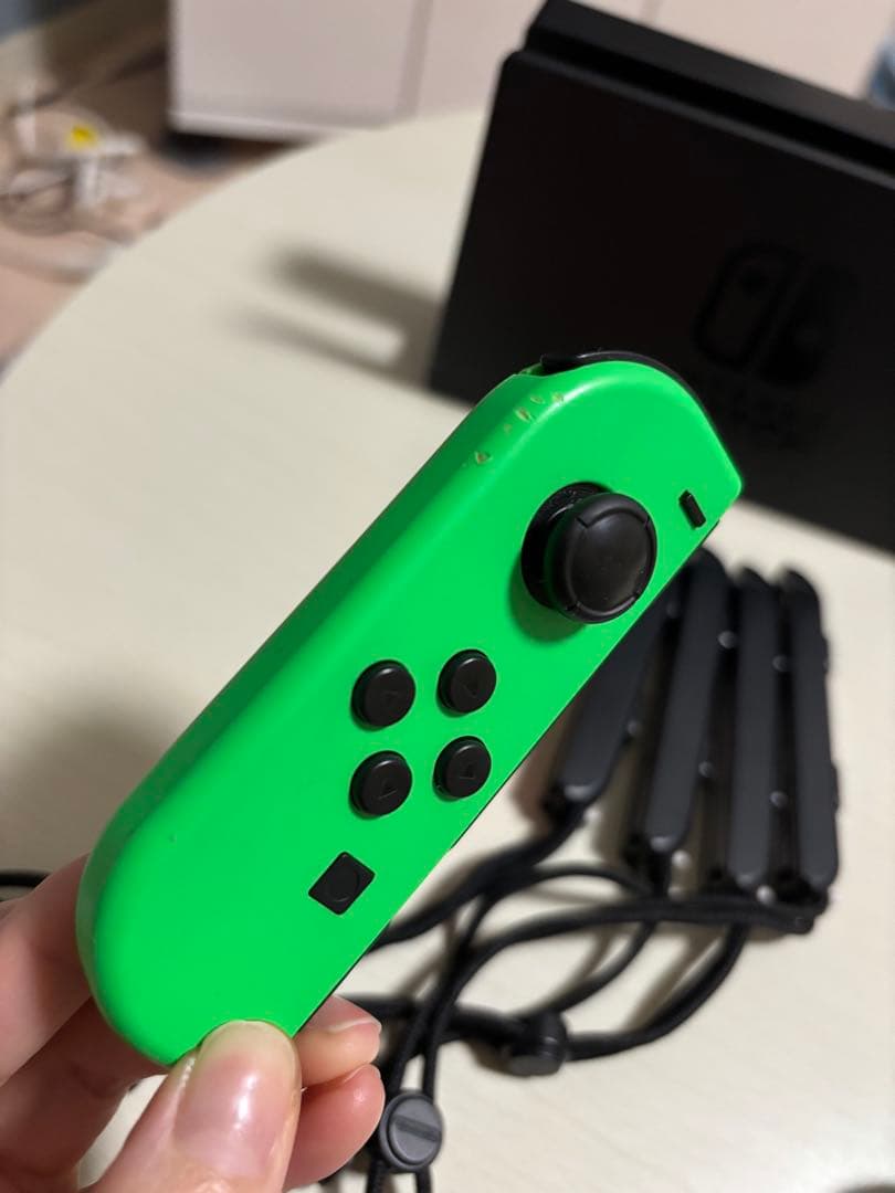 Nintendo Switch 本体 ジョイコン4つ (ジャンク品)