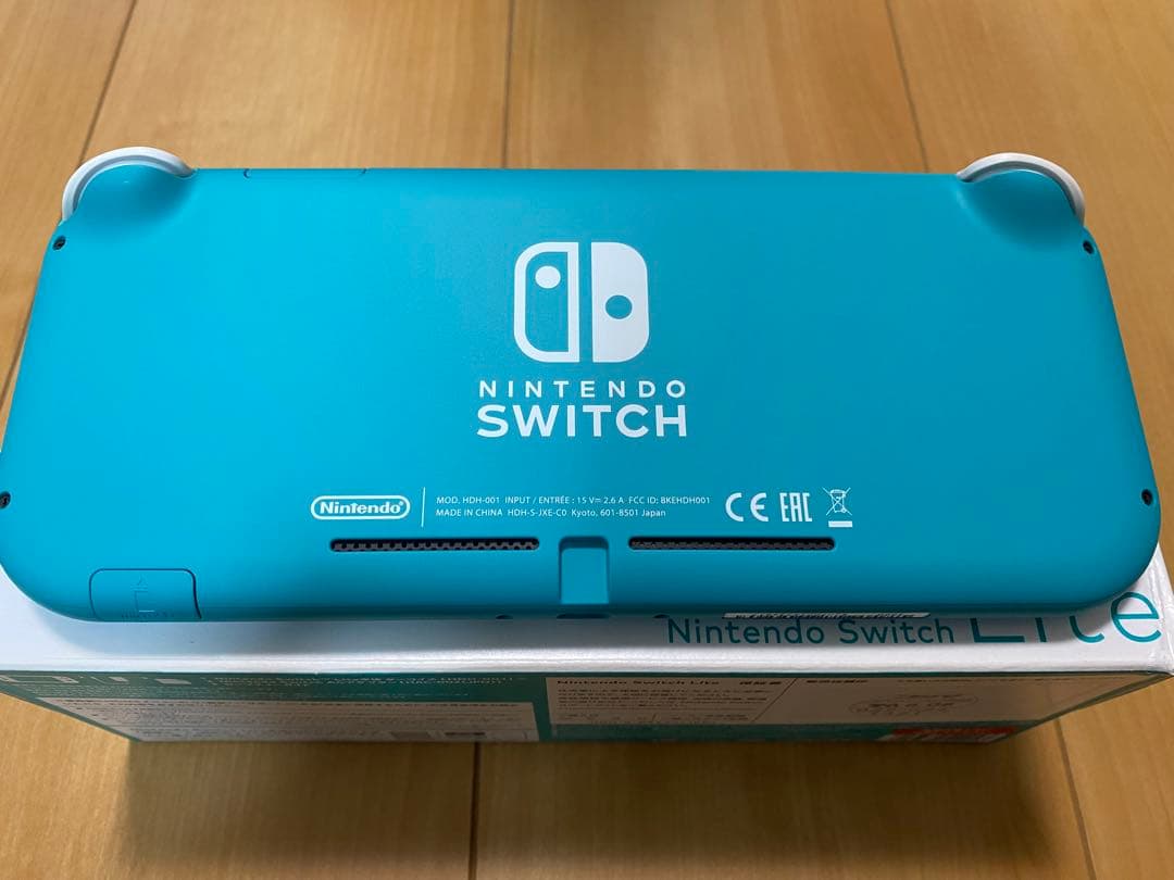 美品　Nintendo Switch Lite ターコイズ 本体➕ケース