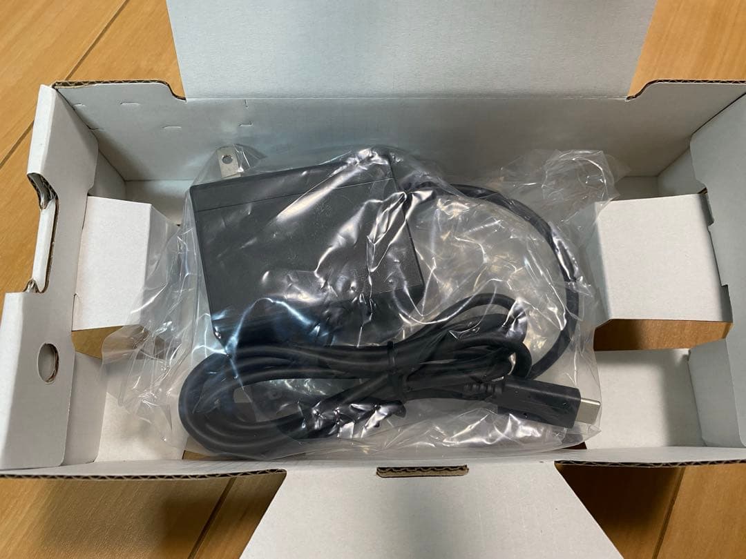 美品　Nintendo Switch Lite ターコイズ 本体➕ケース