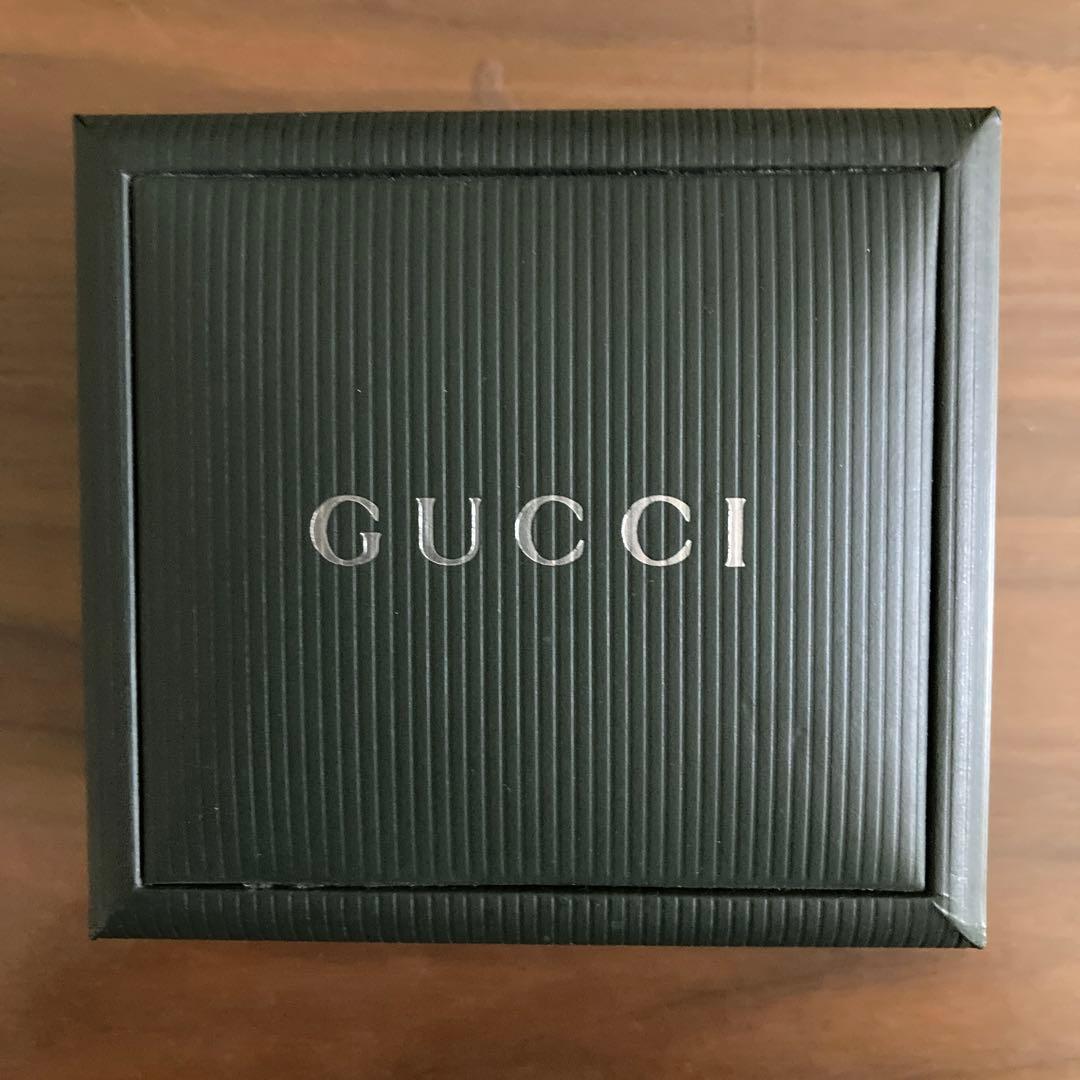 グッチ　腕時計　1500L シルバーバングル