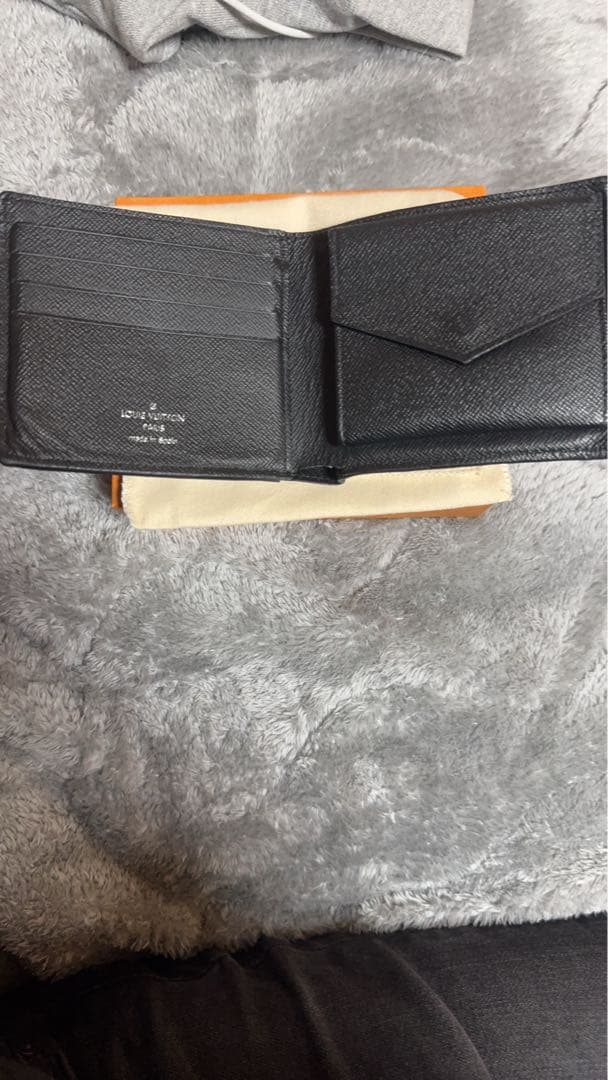 ルイ・ヴィトン 二つ折り財布 ブラック