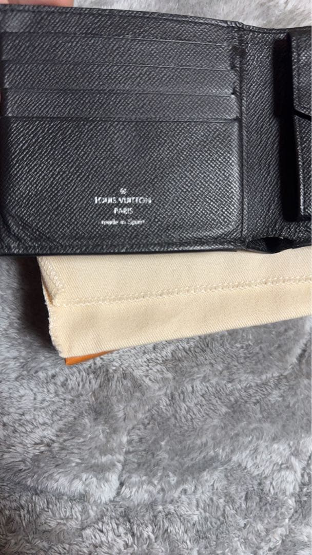 ルイ・ヴィトン 二つ折り財布 ブラック