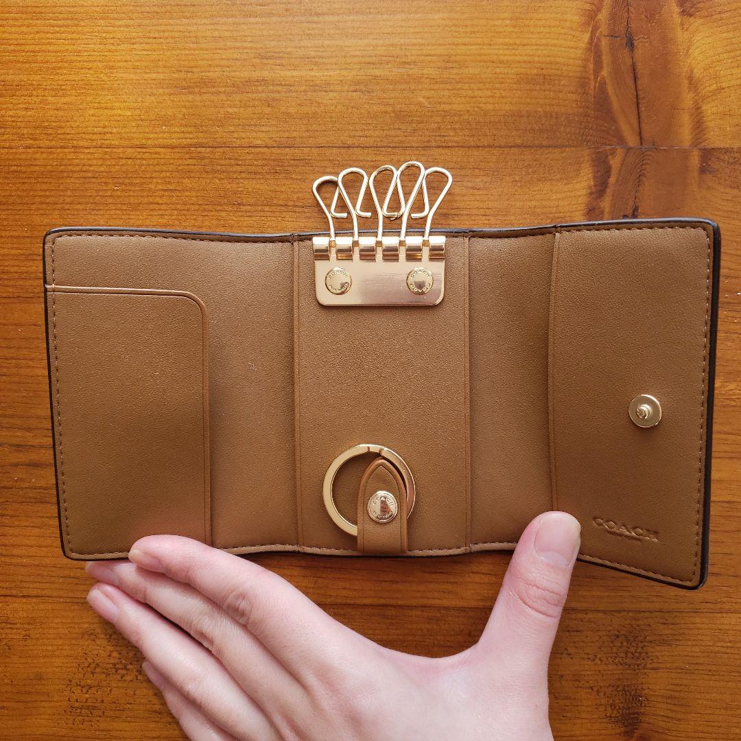 COACH フラワープリント キーケース　花柄　レザー　新品未使用