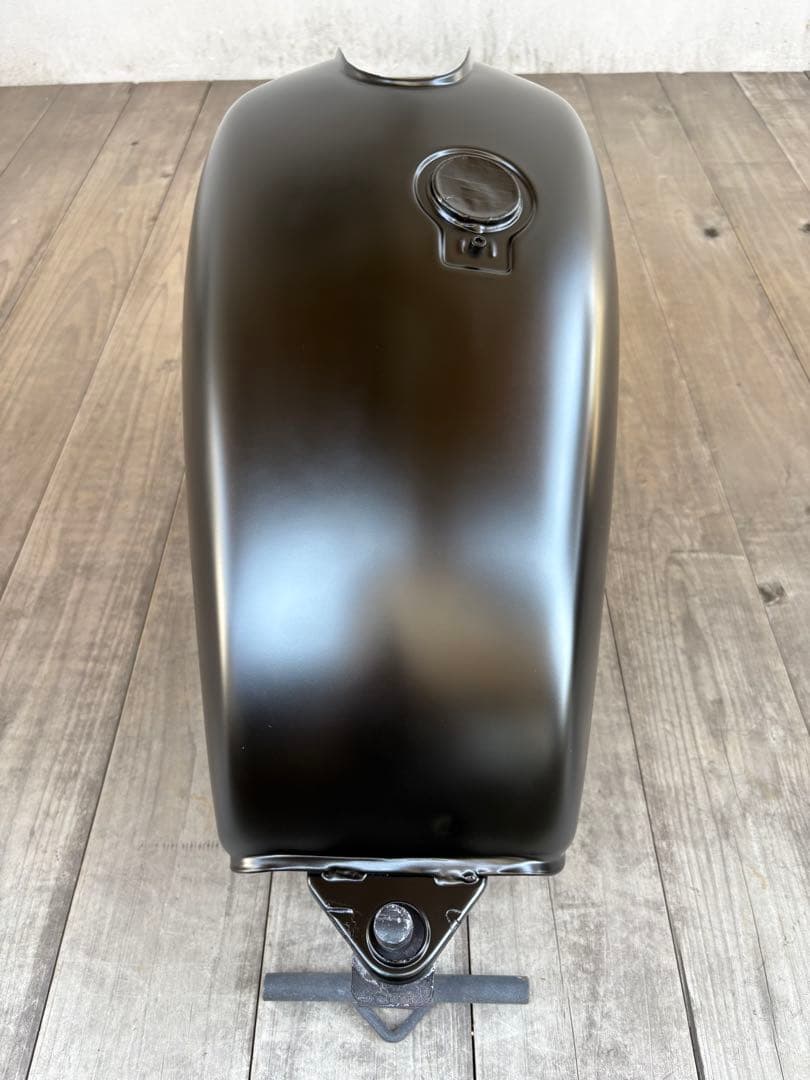 【本日限定値引き】SR400 タンク（マットブラック）　自家塗装