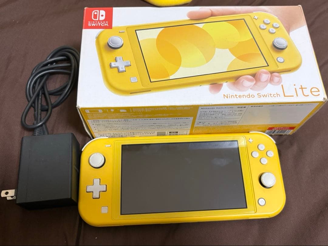 switch LITE 本体　箱　充電器付き