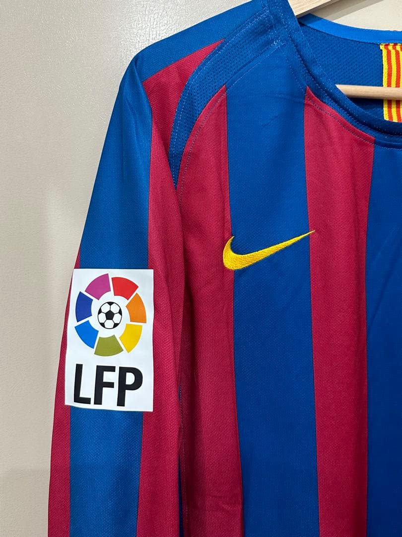 バルセロナ05/06シーズンのリオネル・メッシのホームユニフォーム