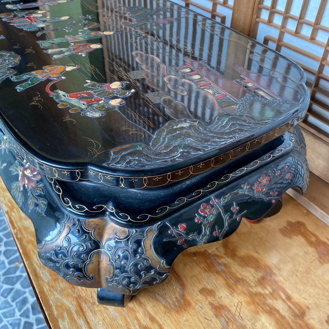 アンティーク 雑貨 日本or中国の座卓❓飾り棚❓漆塗り彫刻のような豪華な感じ。