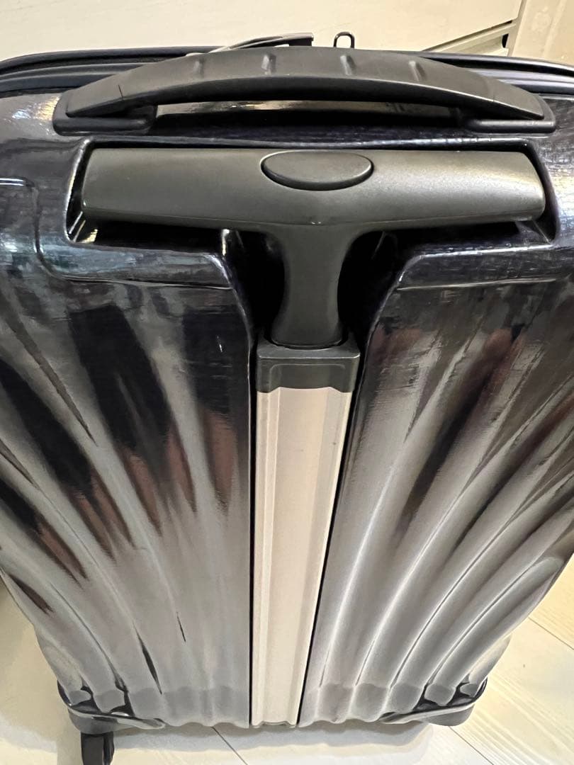 使用1回！サムソナイト　コスモライト　55 超軽量　人気のミッドナイトブルー！