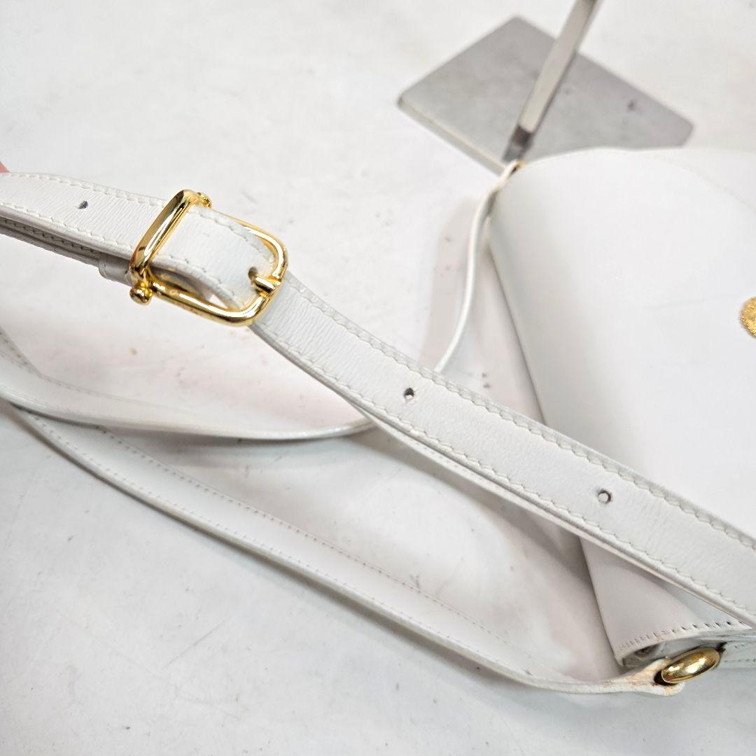 極美品 CELINE ショルダーポーチ トリオンフエンブレム 金具