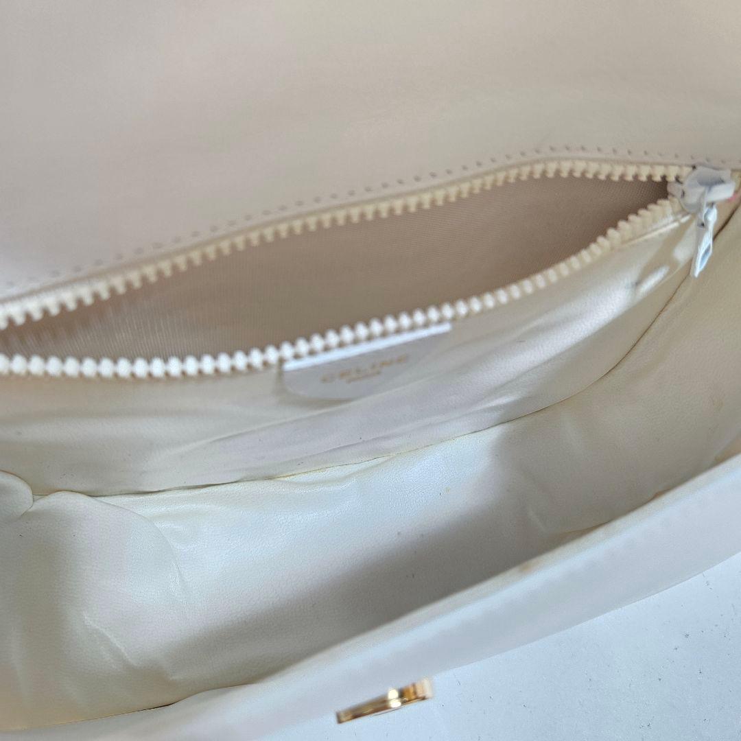 極美品 CELINE ショルダーポーチ トリオンフエンブレム 金具