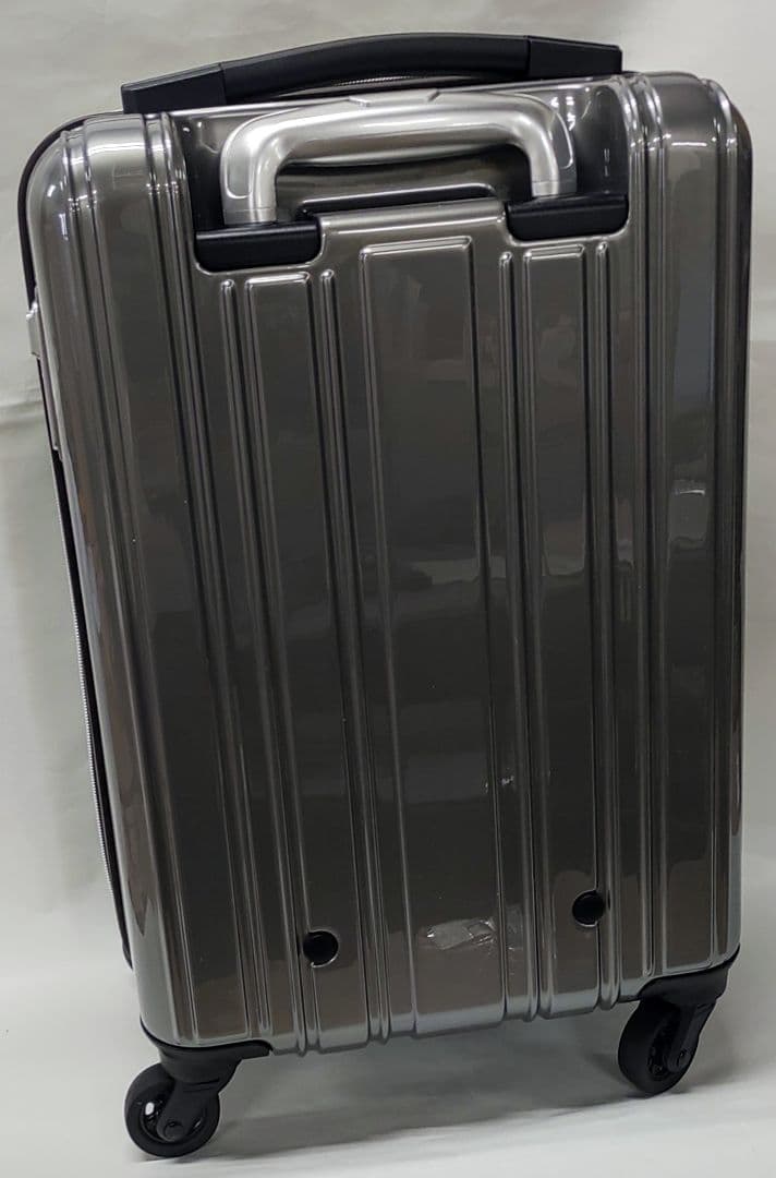 【開封新品】スーツケース 超軽量 1.9kg 32L Sシーンプラスライト