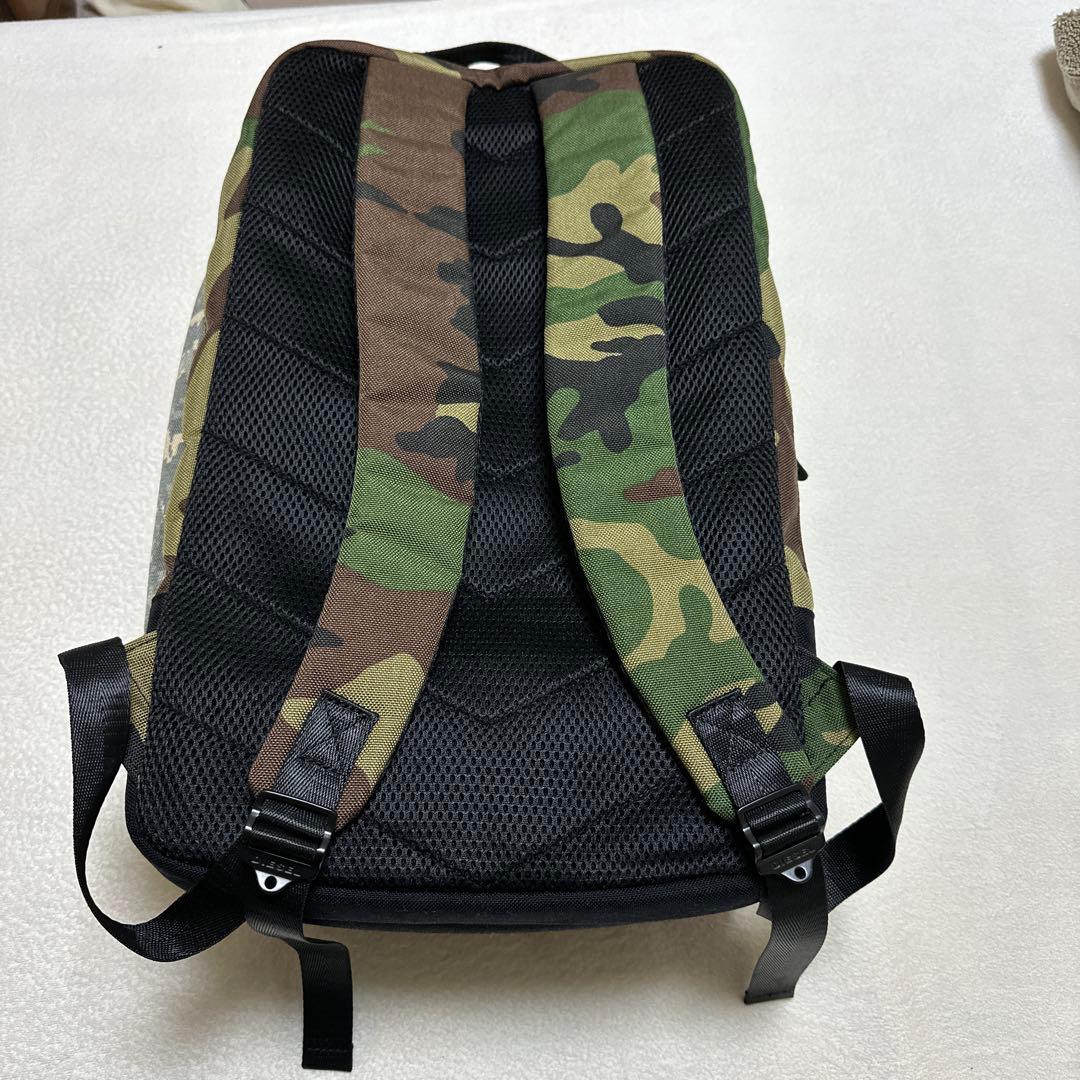 【美品】定価 45000円 DIESEL 迷彩リュック リフレクター付 値下げ可