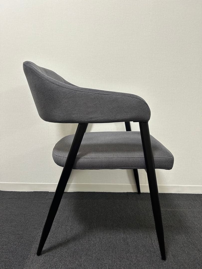 ニトリ　肘付きダイニングチェア　イジーGY