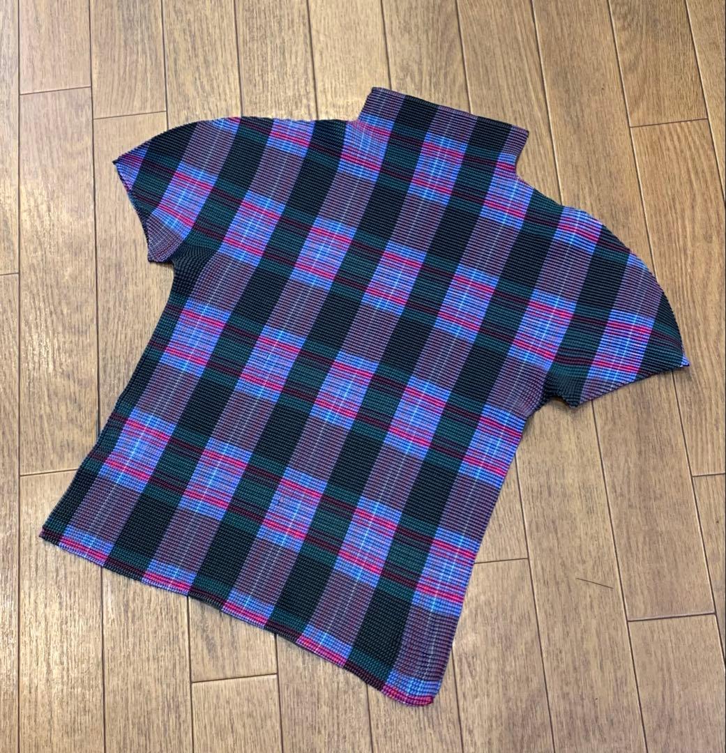 me ISSEY MIYAKEイッセイミヤケ チェック柄 プリーツ 半袖トップス