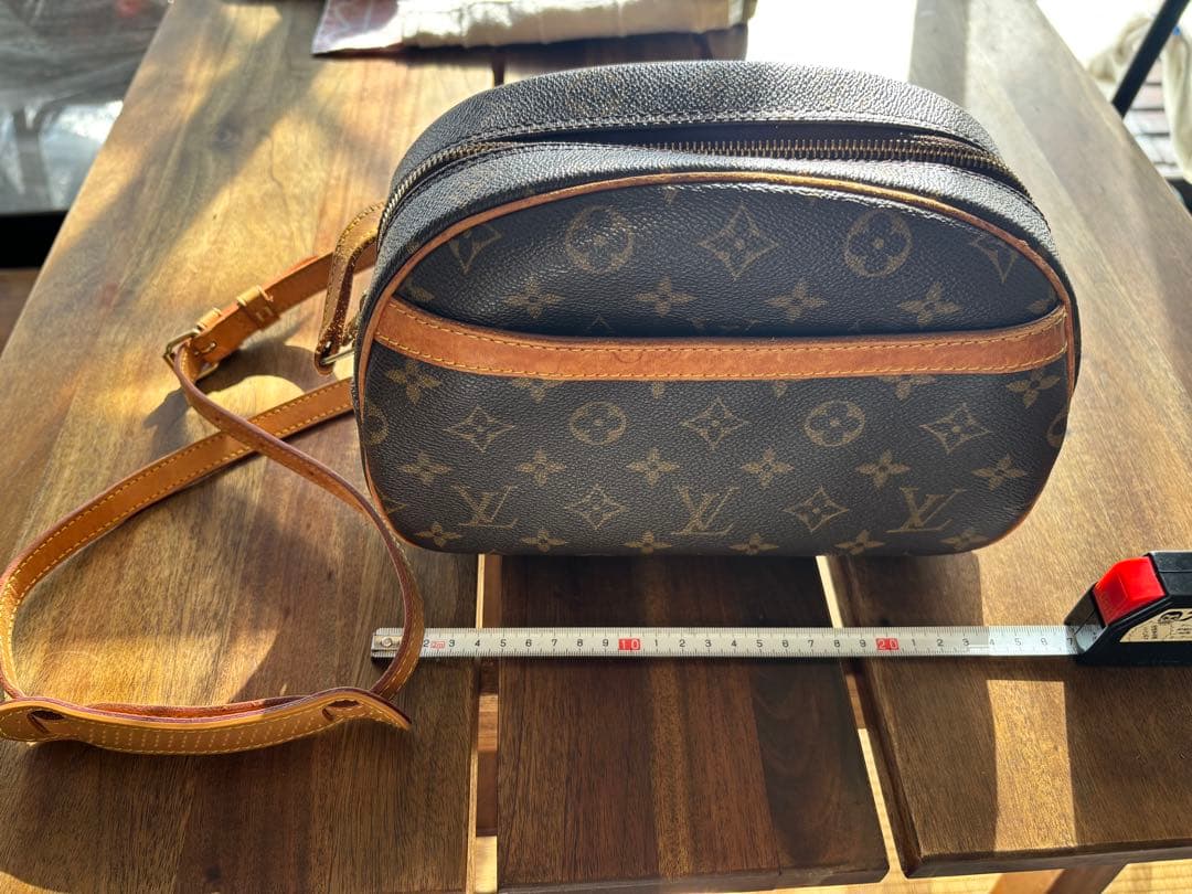 専用です。ルイヴィトン ブロワ モノグラム クロスボディ M51221