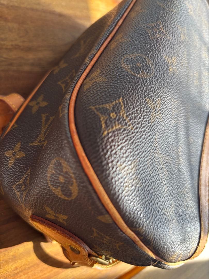 専用です。ルイヴィトン ブロワ モノグラム クロスボディ M51221