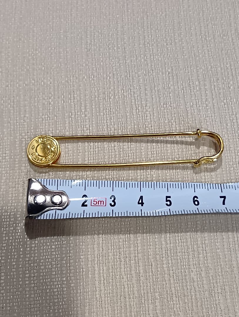 HERMES ピンブローチ