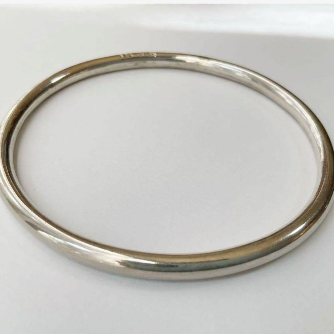 シンプルなシルバーバングル　925刻印あり　レディース・メンズ両用