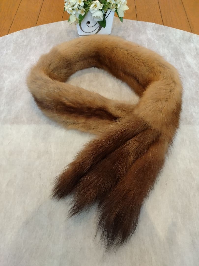 FOXEY ブティック　セーブルマフラー（ゴールド) シングル