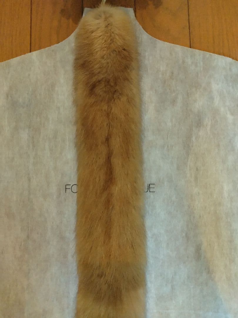 FOXEY ブティック　セーブルマフラー（ゴールド) シングル