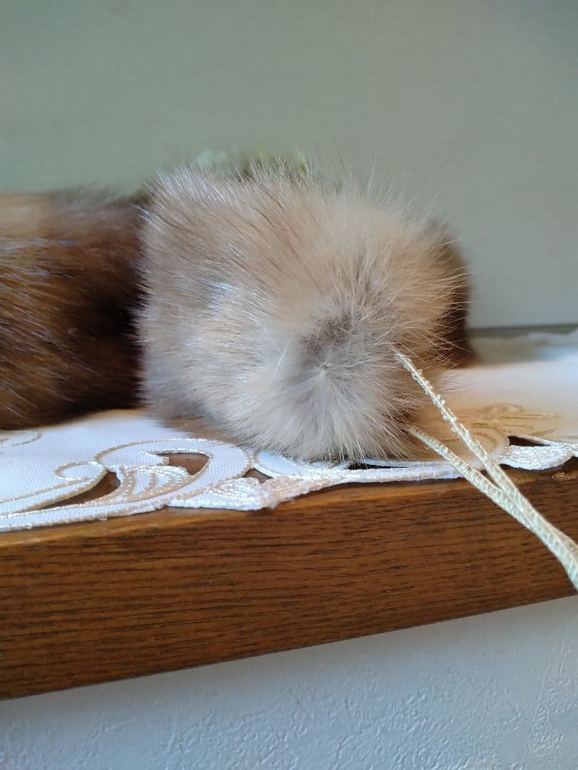 FOXEY ブティック　セーブルマフラー（ゴールド) シングル