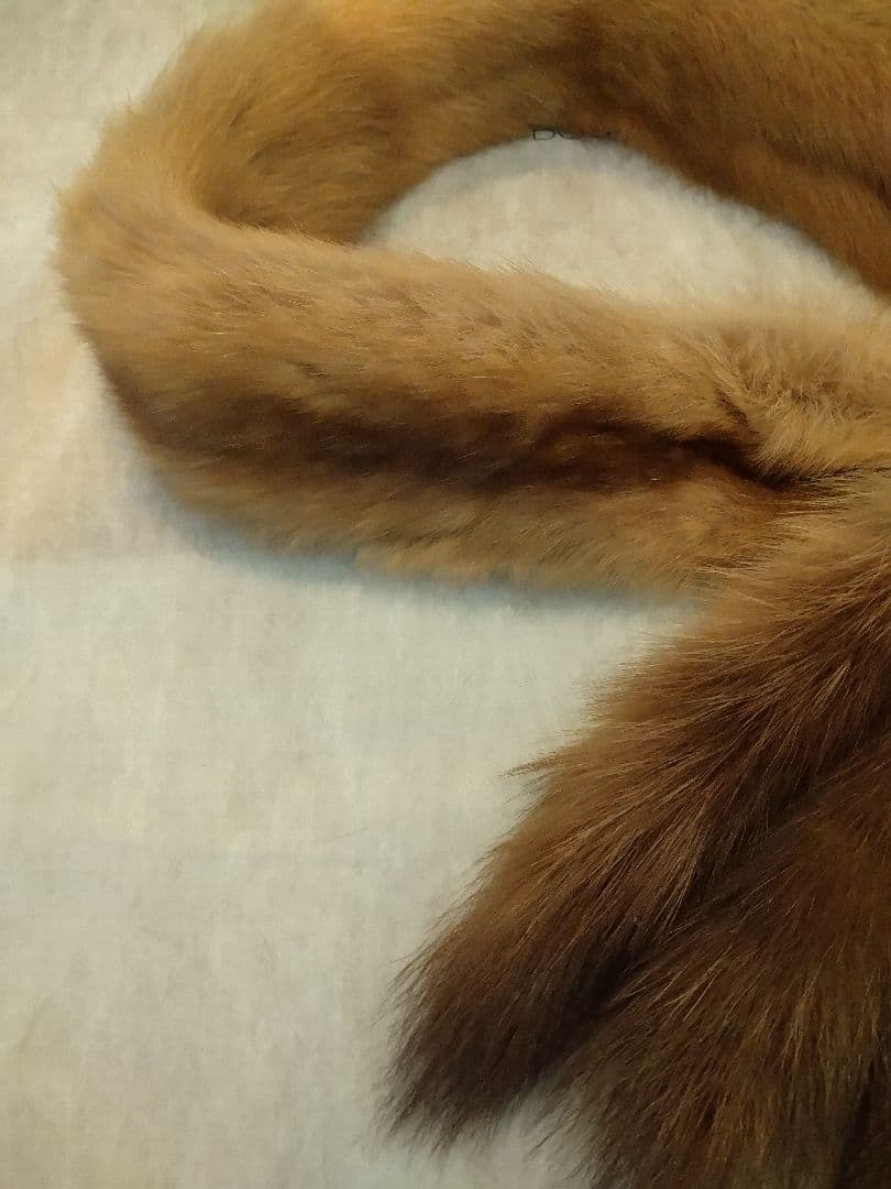 FOXEY ブティック　セーブルマフラー（ゴールド) シングル