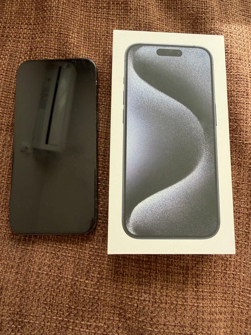 Apple iPhone 15Pro 本体 256