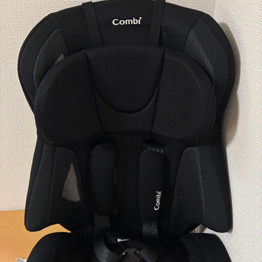 コンビ ジョイトリップ エアスルー GG ブラック ジュニアシート