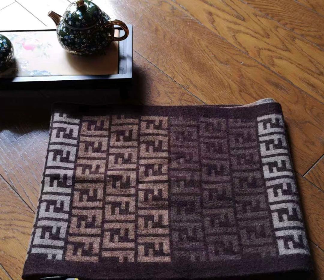yamajun　Fendi ブラウン系 ロゴ　100%ウールマフラー