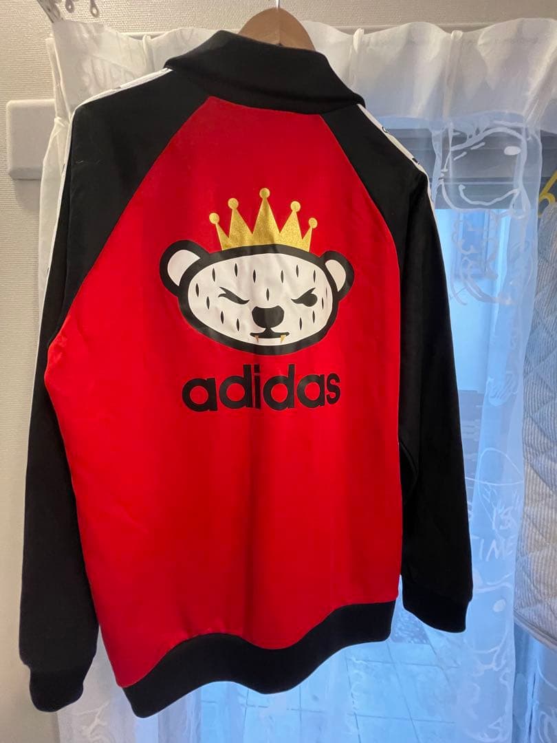 アディダス　ＮＩＧＯコラボ