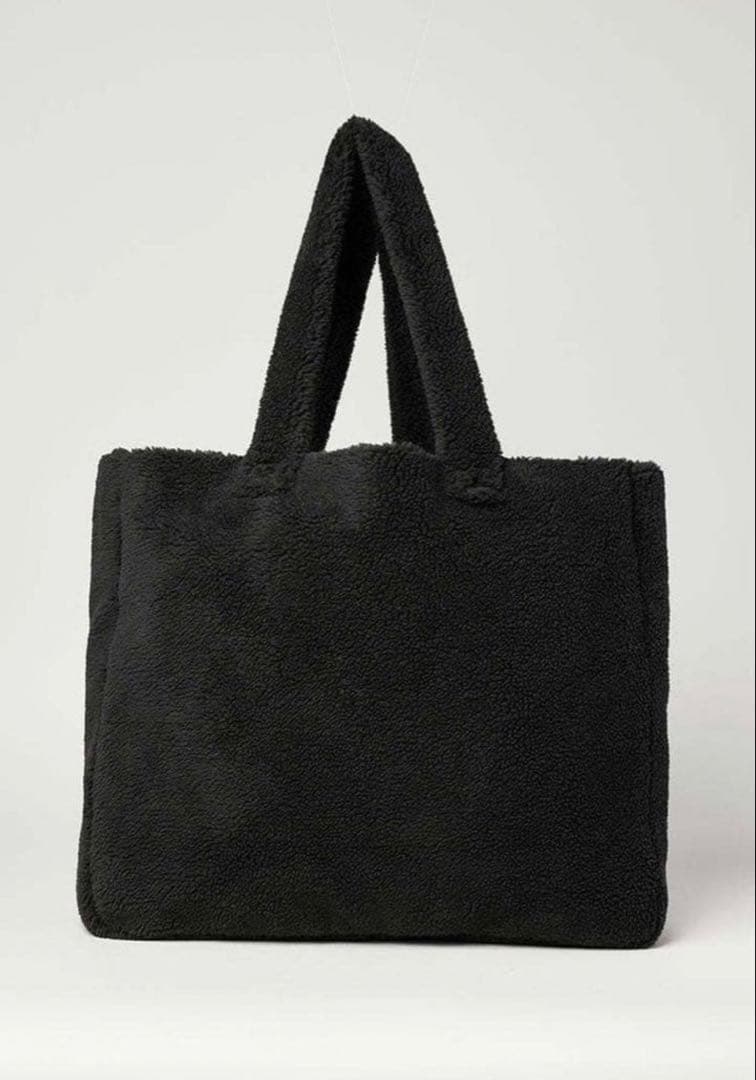 Alo Yoga FOXY SHERPA TOTE BAG 黒