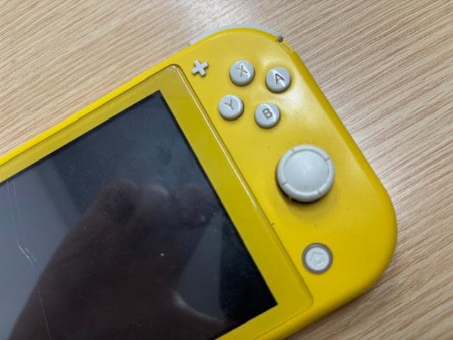 【訳アリ】Nintendo Switch Lite イエロー ★あつ森ソフト付き