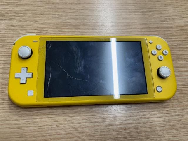 【訳アリ】Nintendo Switch Lite イエロー ★あつ森ソフト付き